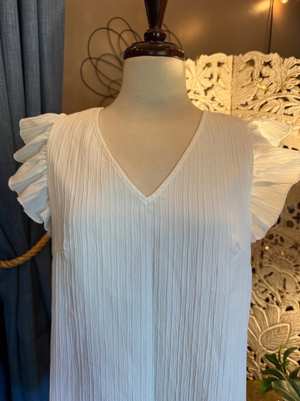 SHEIN Cream V-Neck Flutter Sleeve Dress